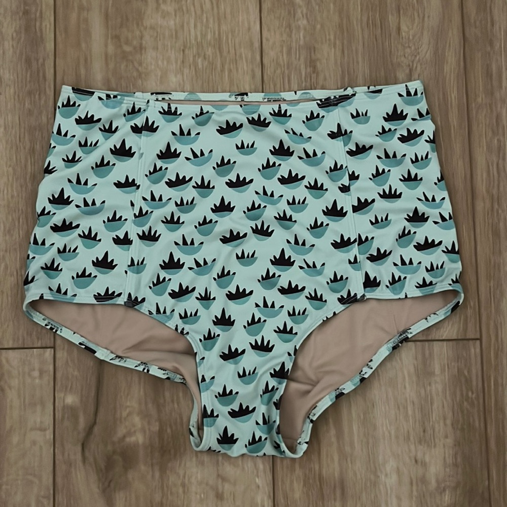 Kortni Jeane swim bottoms